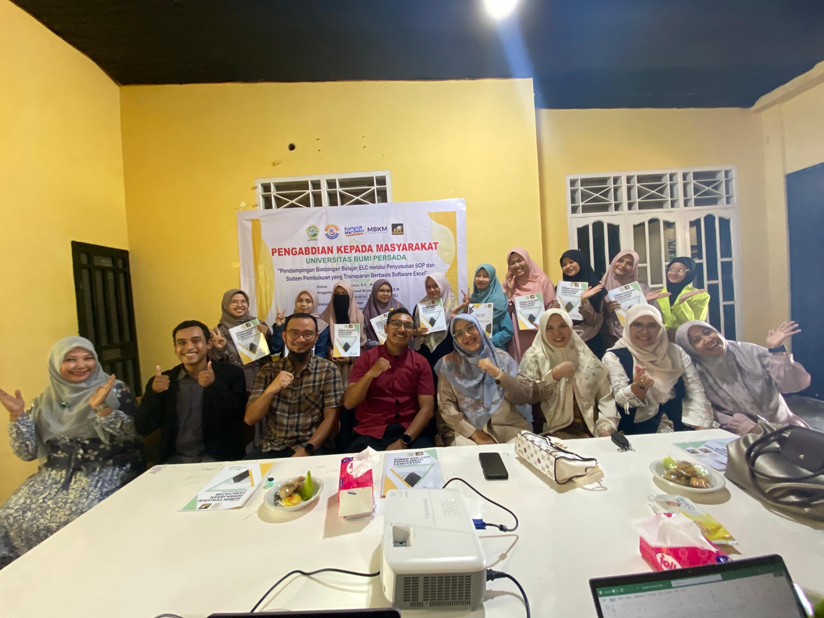 Universitas Bumi Persada melaksanakan kegiatan Pengabdian Kepada Masyarakat (PKM) dengan tema “Pendampingan Bimbingan Belajar ELC melalui Penyusunan SOP dan Sistem Pembukuan yang Transparan Berbasis Software Excel”